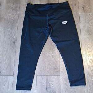Sport-Tek Women's‎ Dark Leggings Size XL